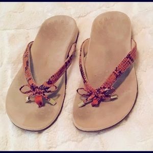 Vionic Orthopedic Bella Bow Lizard Brown Leopard Strap Flip Flop SandalsSize 9.5